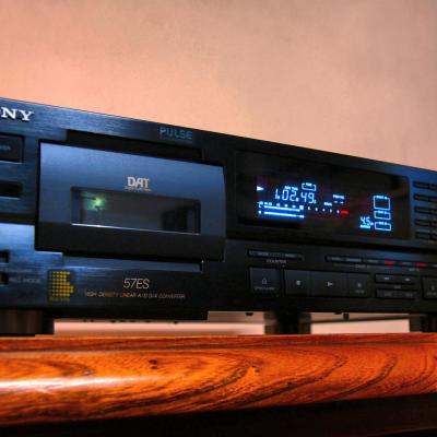 SONY DTC-57ES