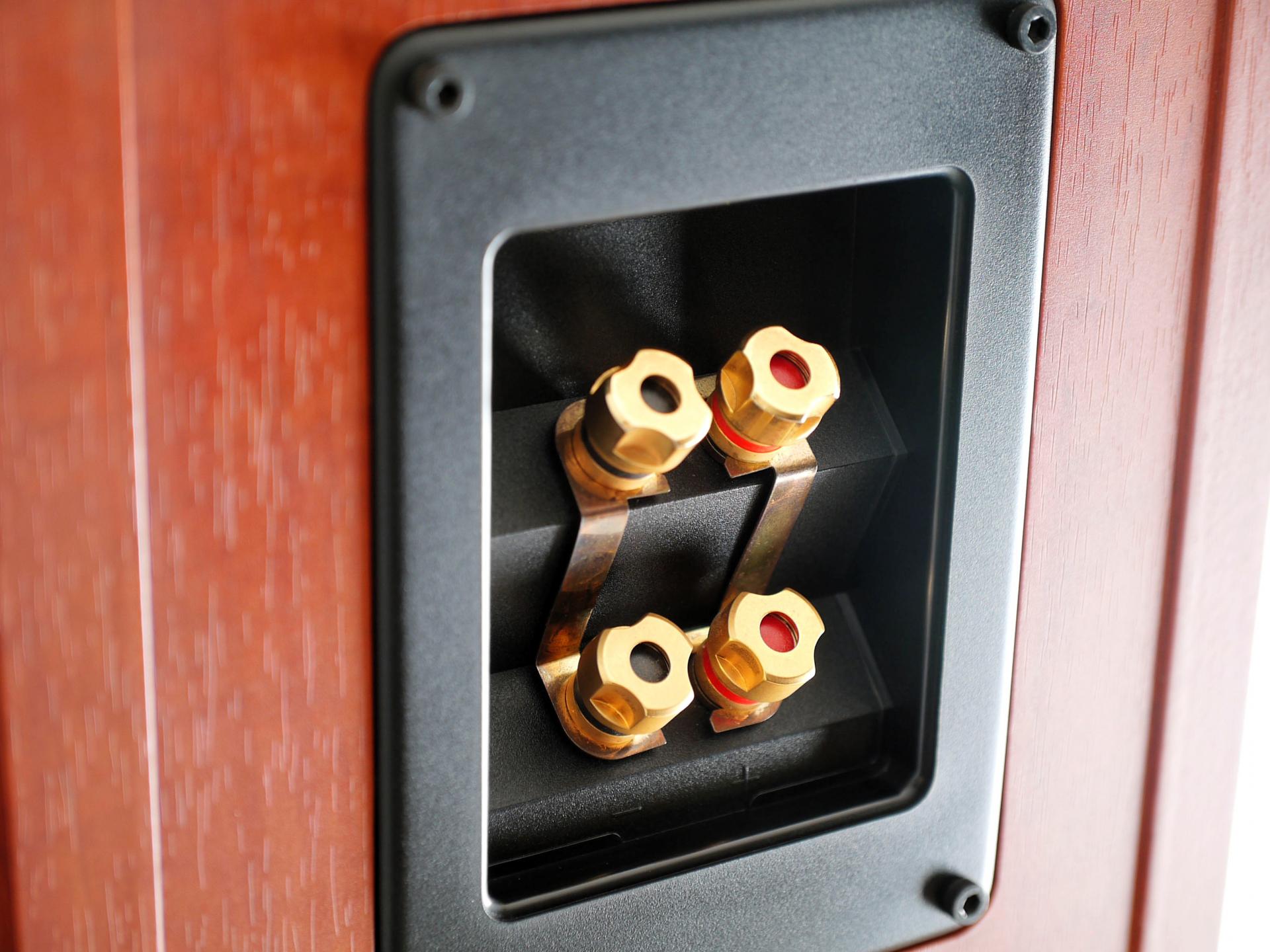 Triangle heliade es 03